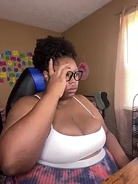 Chocolatebunnyxx96 online show from 06-30-26, 06:53