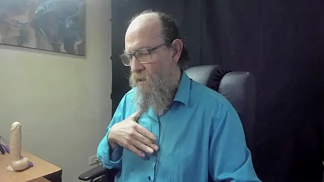 Uncle Hottie online show from 04-06-26, 06:31