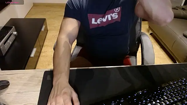 Snapshot of sensualman90 chatting on 03-14-26, 09:42 sensualman90 online show from 03-14-26, 09:42