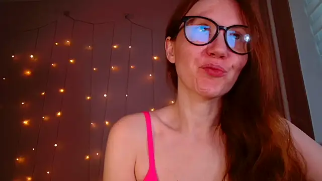 Snapshot of MelanyOxx chatting on 06-19-26, 12:15 MelanyOxx online show from 06-19-26, 12:15