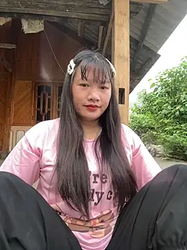 Suni-ii online show from 04-13-26, 12:38