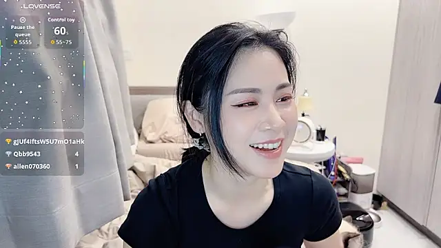 Snapshot of BabyOneDaily chatting on 05-12-26, 12:46 BabyOneDaily online show from 05-12-26, 12:46
