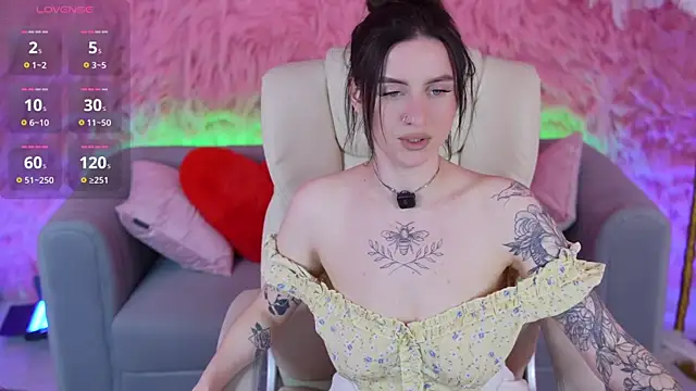 Snapshot of AlexaFleur chatting on 03-22-26, 08:12 AlexaFleur online show from 03-22-26, 08:12