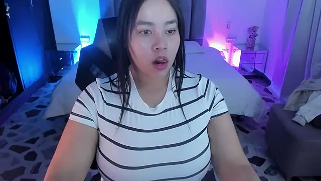 ThaliaBrookss  online show from 07-11-26, 04:04