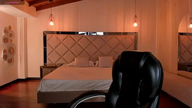 KayraLanne online show from 04-02-26, 03:37