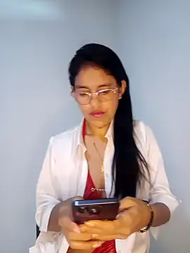 Elizabeth manzon online show from 04-05-26, 08:06