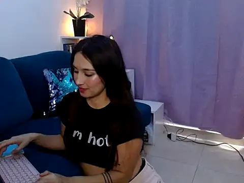 Almaglow  online show from 04-14-26, 07:09