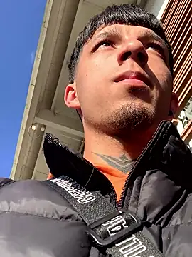 Snapshot of dark_rosse chatting on 01-17-26, 09:40 dark rosse online show from 01-17-26, 09:40