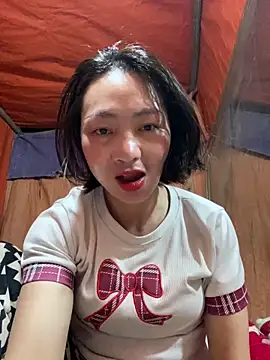 Snapshot of Some-03 chatting on 03-05-26, 01:29 Some-03 online show from 03-05-26, 01:29