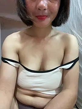 Snapshot of Some-03 chatting on 04-15-26, 04:25 Some-03 online show from 04-15-26, 04:25