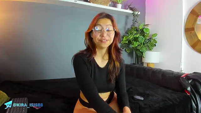 Kira Exe  online show from 06-04-26, 11:38