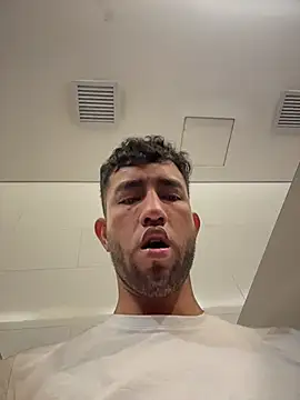 liam bronw online show from 04-02-26, 04:04