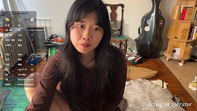 Snapshot of chiloschista chatting on 01-06-26, 08:23 chiloschista online show from 01-06-26, 08:23