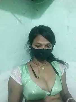 Snapshot of Miss__soniya106 chatting on 03-10-26, 04:01 Miss soniya106 online show from 03-10-26, 04:01