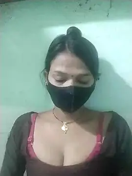 Snapshot of Miss__soniya106 chatting on 04-14-26, 04:24 Miss soniya106 online show from 04-14-26, 04:24