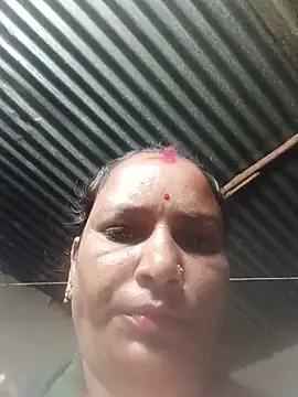 Snapshot of Hot_hiuj chatting on 07-19-26, 08:45 Hot hiuj online show from 07-19-26, 08:45