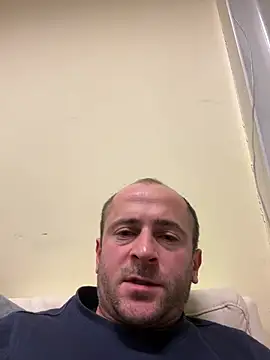 Snapshot of Majestik1 chatting on 02-06-26, 12:19 Majestik1 online show from 02-06-26, 12:19