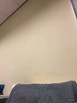 Snapshot of Majestik1 chatting on 02-18-26, 12:56 Majestik1 online show from 02-18-26, 12:56