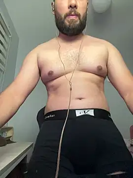 NinoEstouranel online show from 01-19-26, 05:22