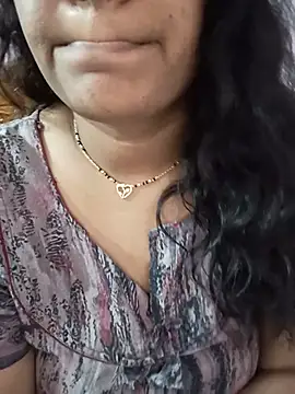 Snapshot of Ammu14399 chatting on 07-26-26, 08:27 Ammu14399 online show from 07-26-26, 08:27