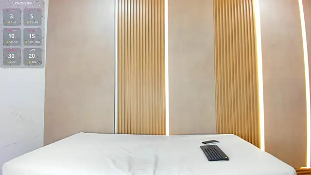 Snapshot of ciara_brownn chatting on 07-08-26, 11:48 ciara brownn online show from 07-08-26, 11:48