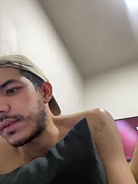 Snapshot of vinihfeh chatting on 02-03-26, 06:40 vinihfeh online show from 02-03-26, 06:40