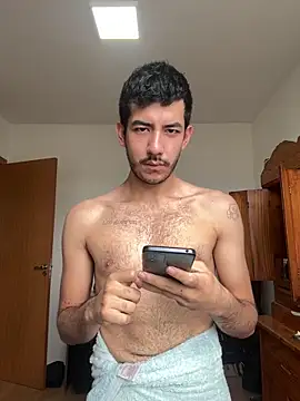 Snapshot of vinihfeh chatting on 02-11-26, 05:18 vinihfeh online show from 02-11-26, 05:18