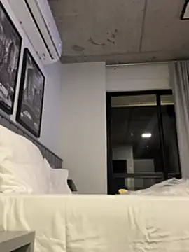 Snapshot of vinihfeh chatting on 02-22-26, 11:14 vinihfeh online show from 02-22-26, 11:14