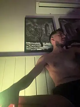 Snapshot of vinihfeh chatting on 02-24-26, 04:43 vinihfeh online show from 02-24-26, 04:43