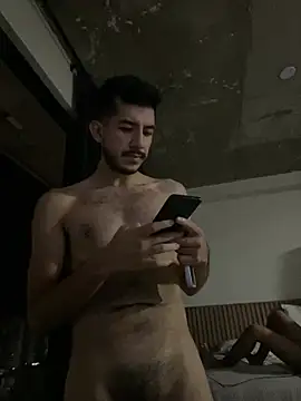 Snapshot of vinihfeh chatting on 02-27-26, 06:35 vinihfeh online show from 02-27-26, 06:35