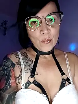 Casandramillf online show from 04-23-26, 05:59