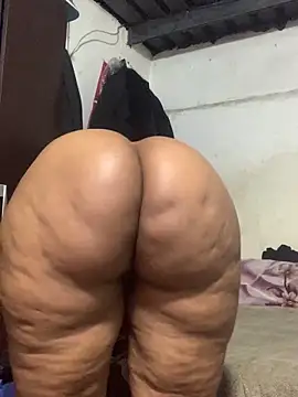 Xsexysnow33s online show from 05-25-26, 09:10