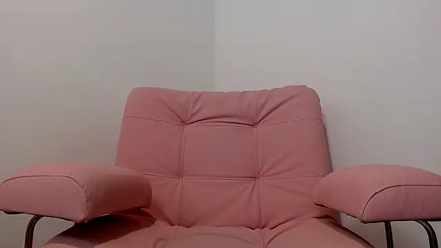 Snapshot of IVANNAFOXvh chatting on 04-24-26, 01:46 IVANNAFOXvh online show from 04-24-26, 01:46