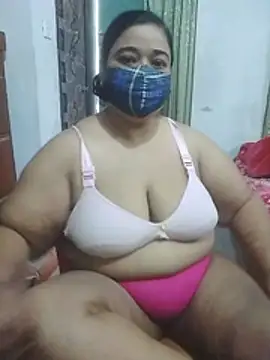 momo loves online show from 03-10-26, 06:18