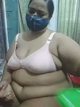 momo loves online show from 05-11-26, 02:17