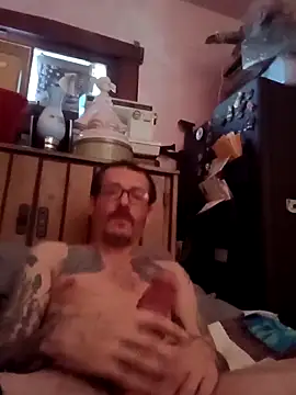 Snapshot of THUROBREED83 chatting on 11-14-25, 06:06 THUROBREED83 online show from 11-14-25, 06:06