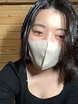 minami room online show from 01-17-26, 04:06