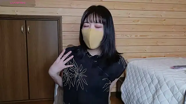 minami room online show from 06-18-26, 12:31