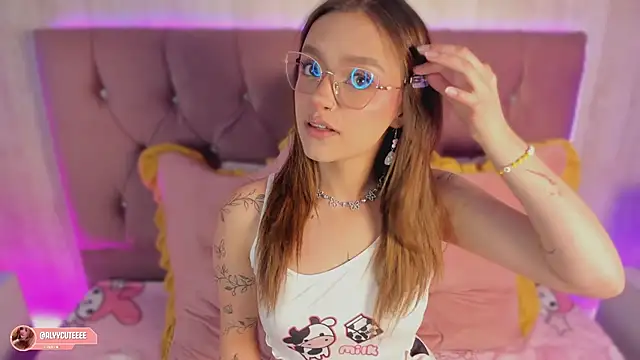 alyy cut3 online show from 04-08-26, 08:42