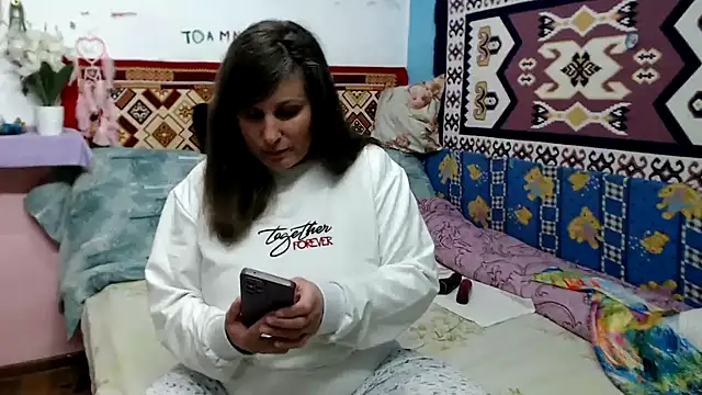 Adelinemilf online show from 04-10-26, 12:32