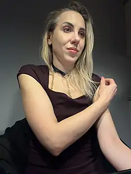 ElenaWhitmore online show from 03-13-26, 11:33