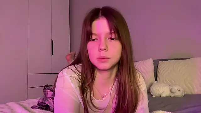 Snapshot of karalinhks chatting on 03-06-26, 06:15 karalinhks online show from 03-06-26, 06:15