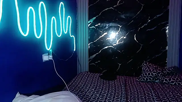 jamescurly00 online show from 04-08-26, 08:36