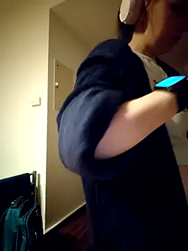 LissieDemons online show from 02-07-26, 06:00