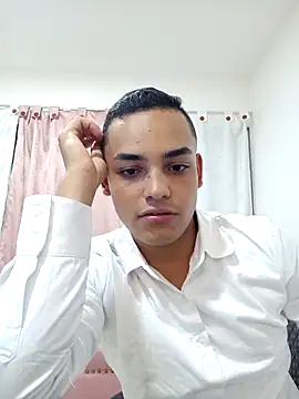 Snapshot of studentdeivy_ chatting on 03-17-26, 11:52 studentdeivy online show from 03-17-26, 11:52