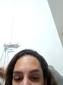 ofjuliaa online show from 04-05-26, 04:53