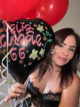 SofiaGomez444 online show from 05-27-26, 04:37