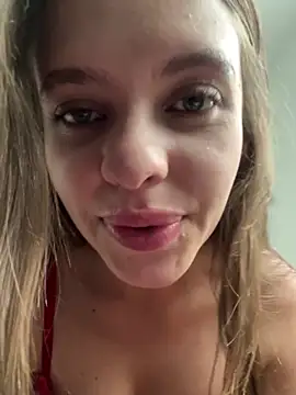 Snapshot of MARiana2619 chatting on 04-01-26, 07:00 MARiana2619 online show from 04-01-26, 07:00