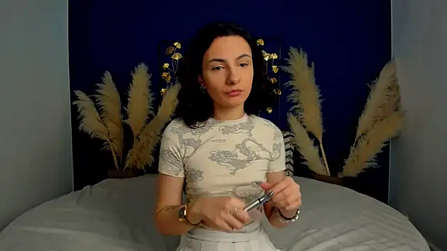 Snapshot of RIANA_SI chatting on 03-18-26, 03:59 RIANA SI online show from 03-18-26, 03:59