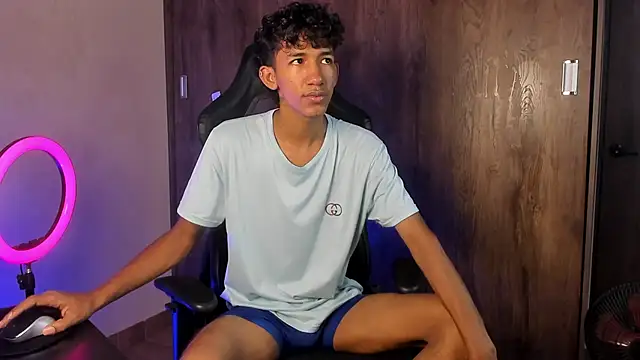 neitan miller  online show from 04-03-26, 01:42